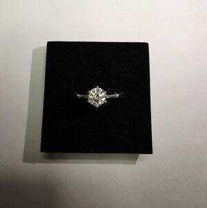Elegant 1ct Size 9 Women's Ring